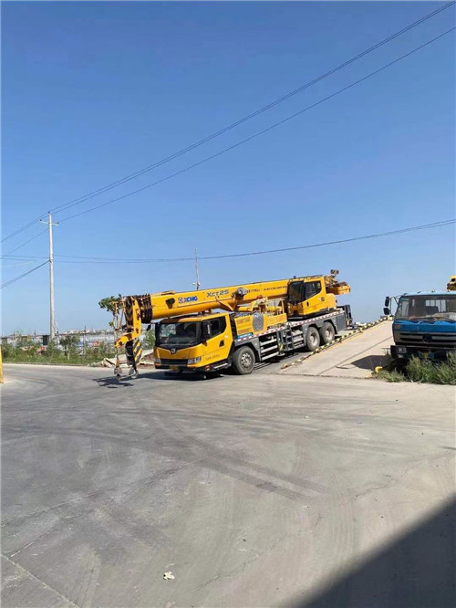 阿克苏市吊车作业时，可能会产生哪些额外收费项目？