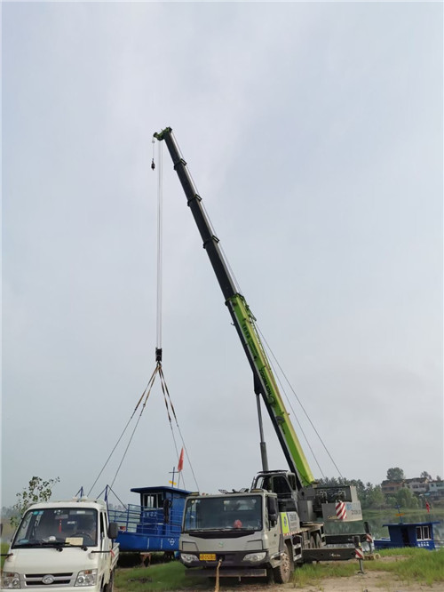 阿克苏市桥梁建设吊装案例